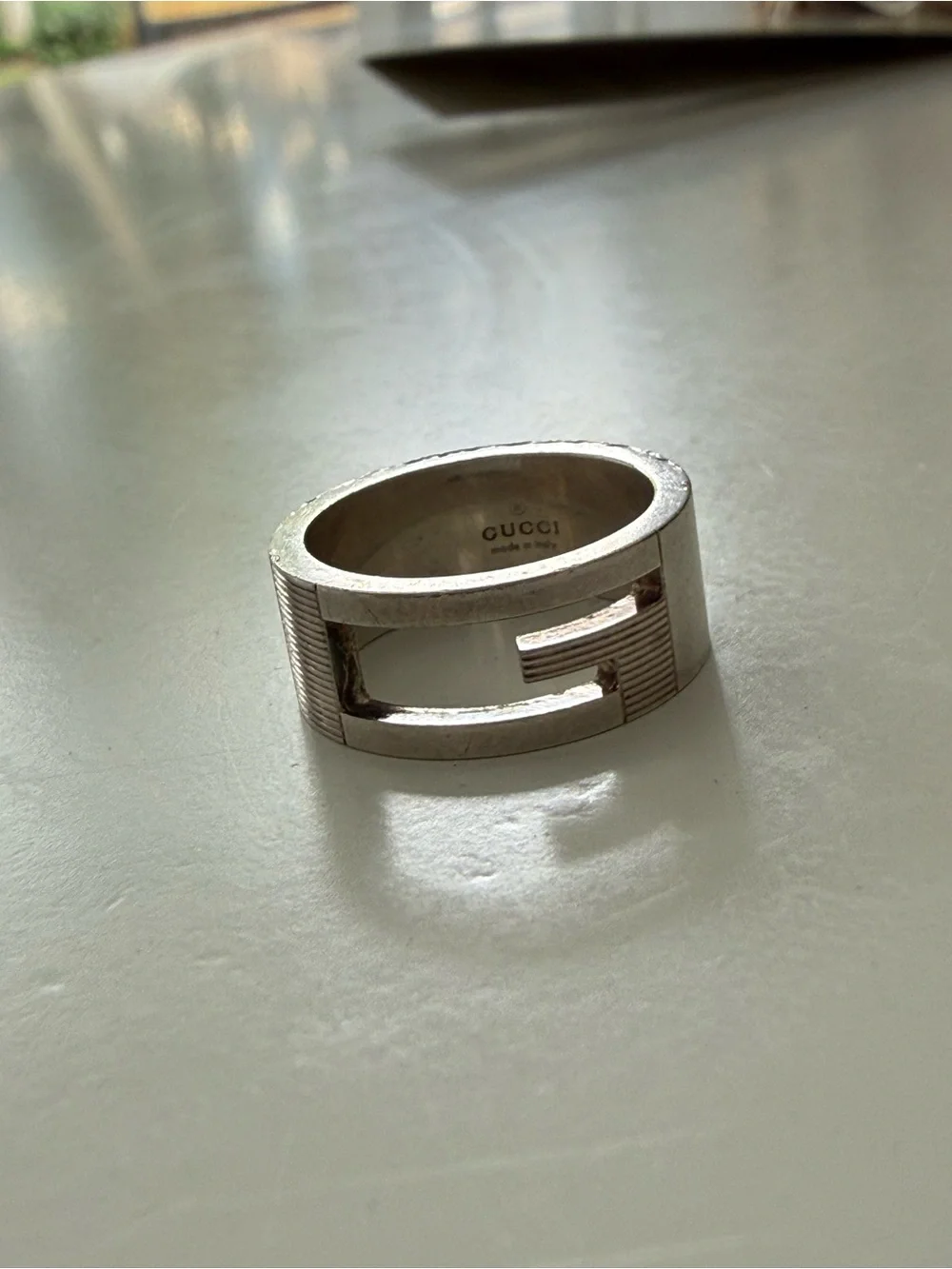 Gucci Silver-Tone Men's Signature Cutout Band Ring